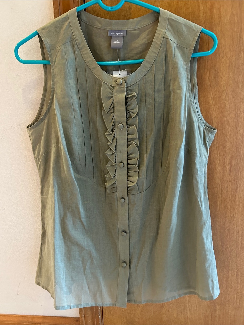 New Ann Taylor Sleeveless Olive Top Sz 10